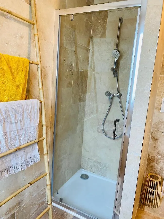 Appartement Almanarre à Hyères 0*,
